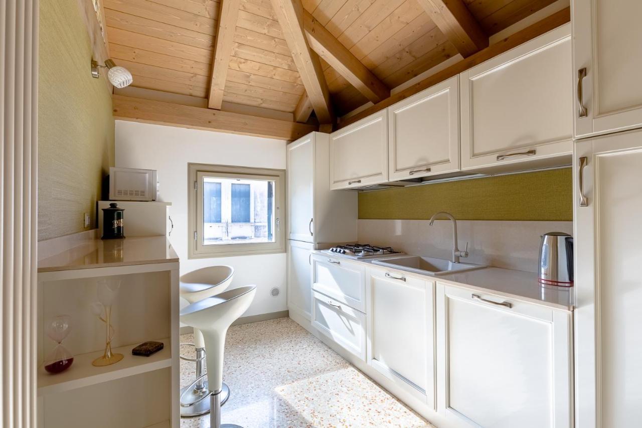 Ca' Cappello Venice Apartment 2 With Canal View Esterno foto