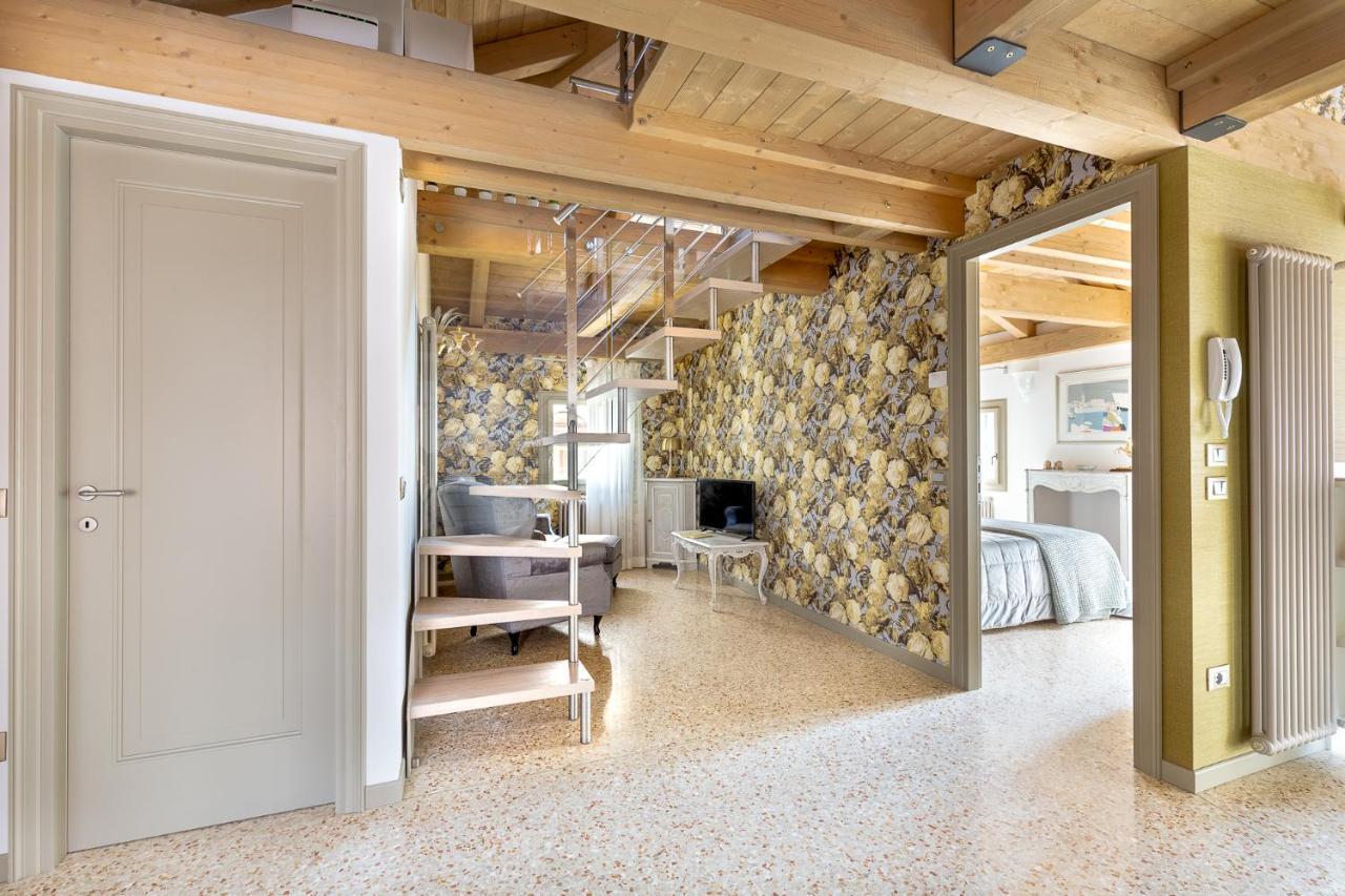 Ca' Cappello Venice Apartment 2 With Canal View Esterno foto