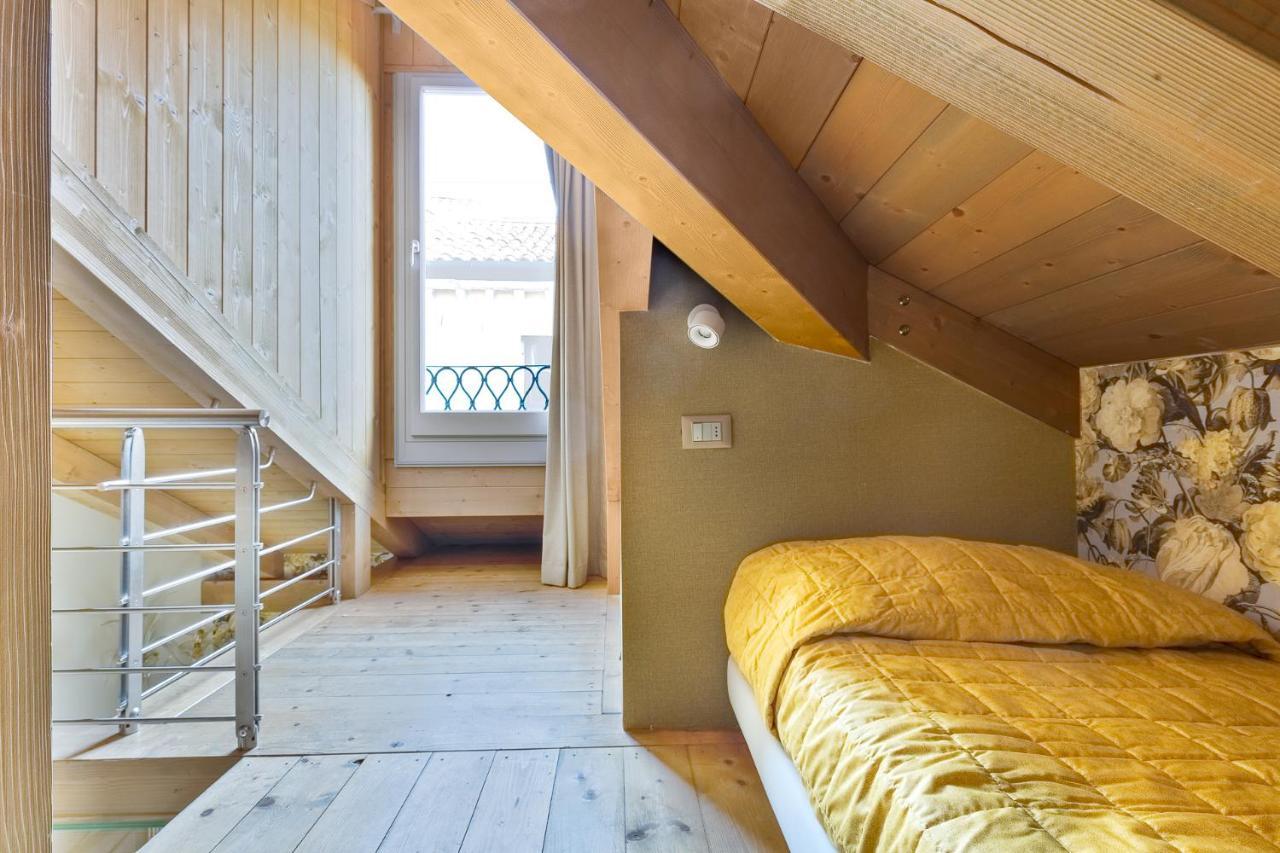 Ca' Cappello Venice Apartment 2 With Canal View Esterno foto