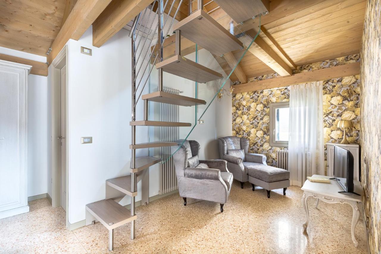 Ca' Cappello Venice Apartment 2 With Canal View Esterno foto