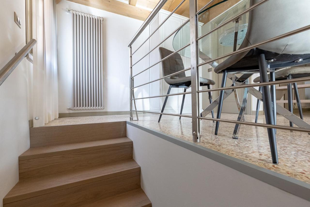 Ca' Cappello Venice Apartment 2 With Canal View Esterno foto