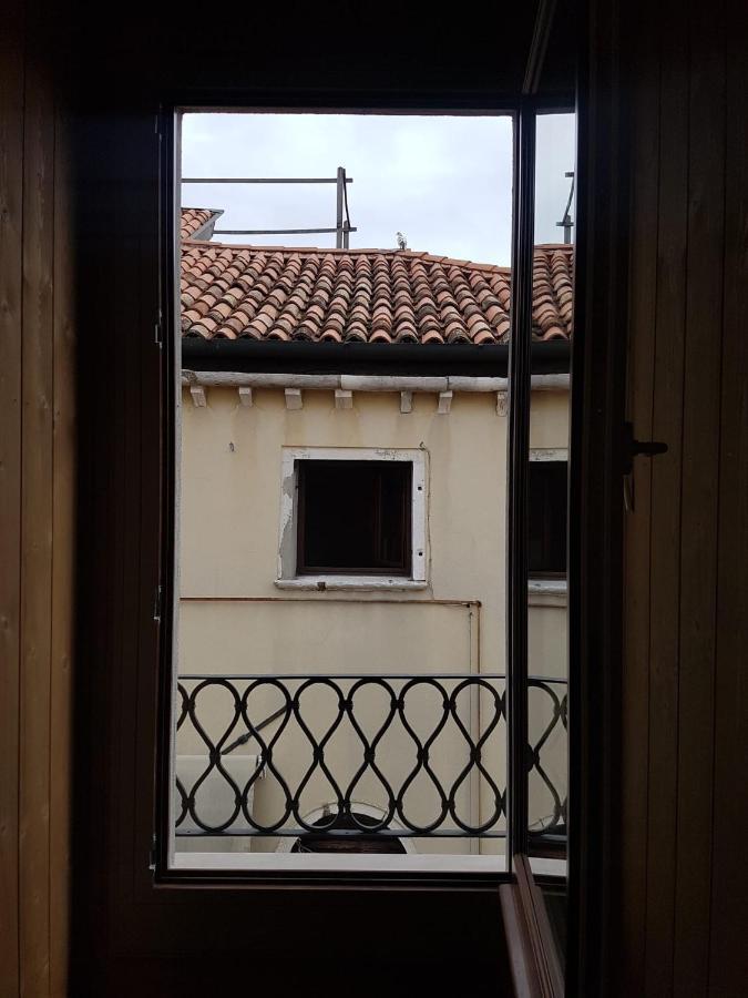 Ca' Cappello Venice Apartment 2 With Canal View Esterno foto